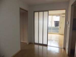 アルファパーク A棟 A0102号-8