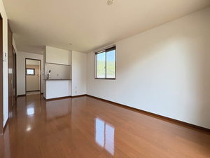 ブルメゾン B棟 B0102号-2