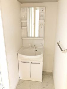 グランラシュレ B棟 B0201号-10