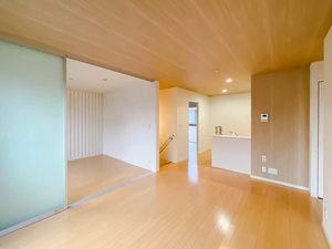 メゾンドローズ　Ｂ棟 B0201号-2