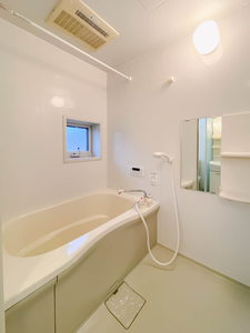 メゾンドローズ　Ｂ棟 B0201号-5