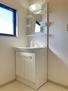 ヴィ・ラフィネ旗ケ崎　２号館 B0201号-8