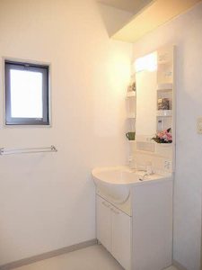 メゾン　アイ　ファミーユ　Ａ棟 A0201号-5