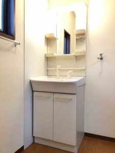 カンナビーK A棟 A0102号-8