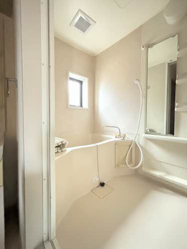 メゾンティアラ A棟 A0101号-3