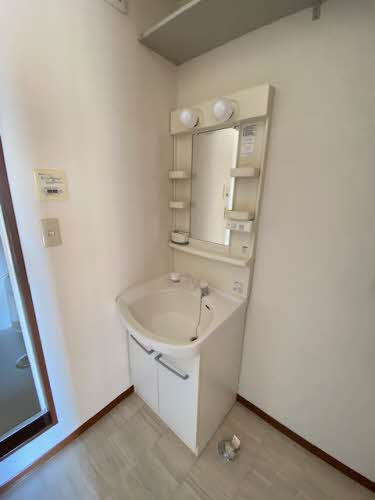 クレストハイツ　Ａ棟 A0202号-3