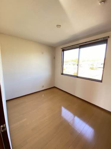 クレストハイツ　Ａ棟 A0202号-8