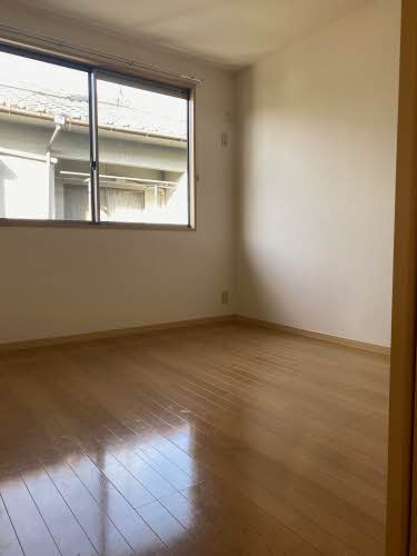 スターライト B棟 B0201号-8