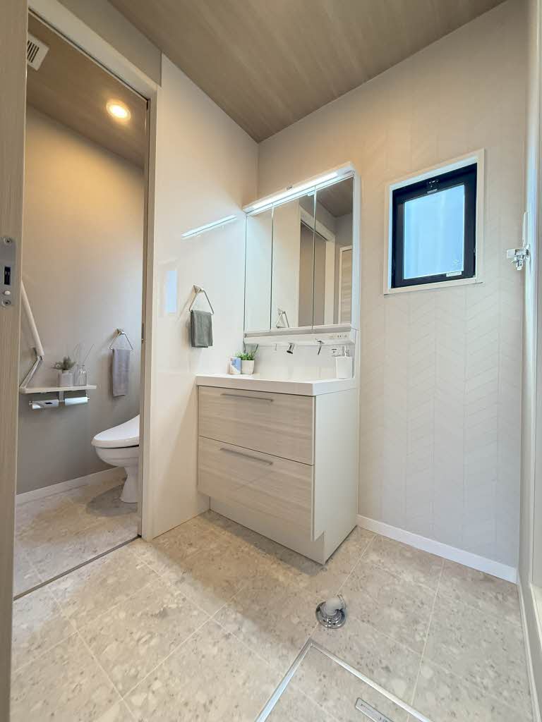 レジデンス新涯　Ｅ棟 E0101号-5