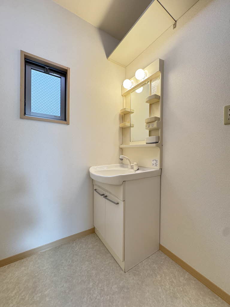 ロイヤルオークス　Ｂ棟 B0102号-4