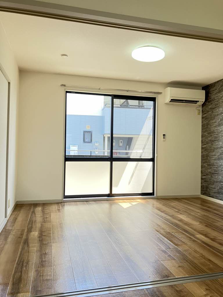 ヴィ・ラフィネ旗ケ崎　２号館 B0101号-3