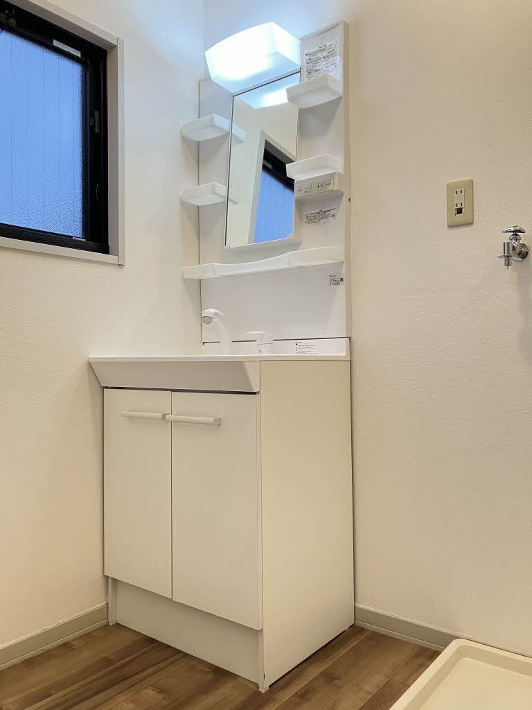 ヴィ・ラフィネ旗ケ崎　２号館 B0101号-12