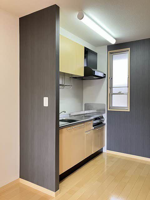 アヴァンシアF B棟 B0205号-4