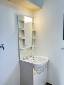 セトゥール・イン・ウエスト B棟 B0103号-7