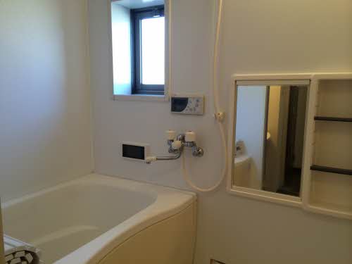 シャーメゾン　ラヴィ　Ｂ棟 B0202号-2