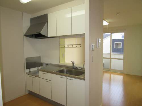 シャーメゾンエピナール F棟 B0215号-3