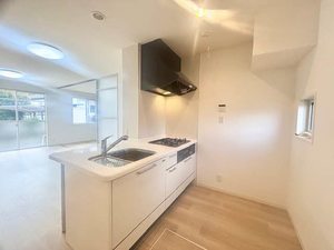 シャーメゾン・クレセオ　Ｄ棟 B0102号-4