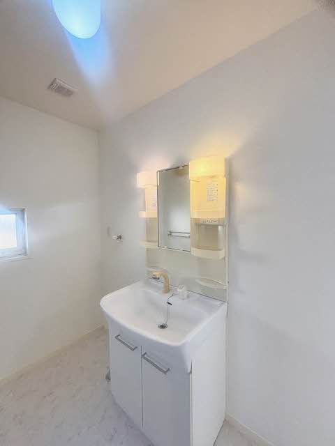 シャーメゾン・クレセオ D棟 B0201号-5