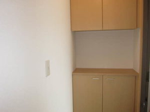 メゾンスカイヒルズ E棟 E0207号-2