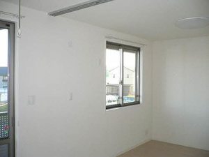 ラ フォンティーヌ C棟 C0101号-2