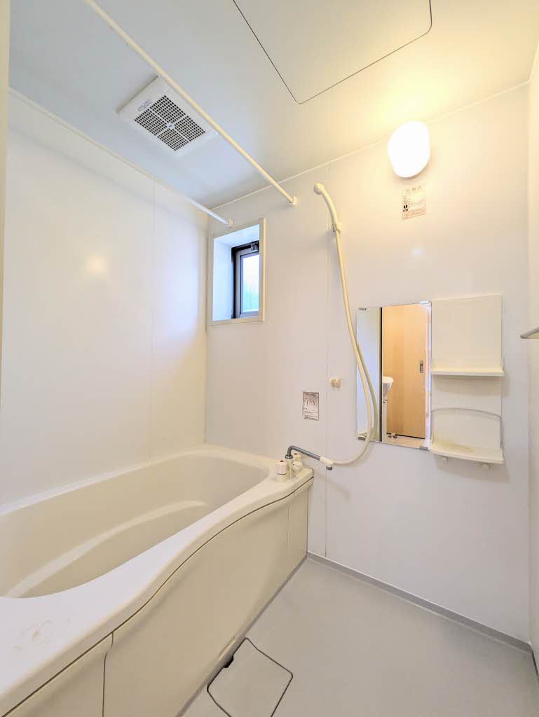 シャーメゾンヤナイＢ B0101号-4