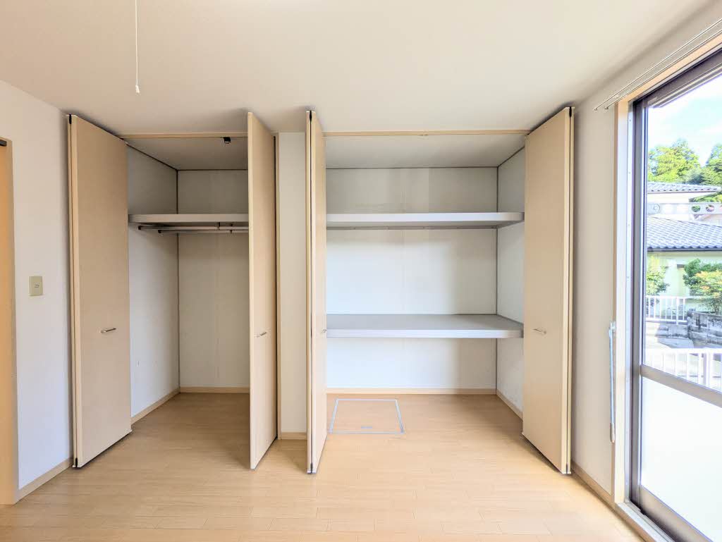 シャーメゾンヤナイＢ B0101号-10