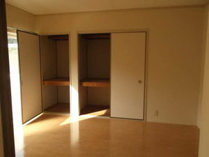 メゾンコリーヌ A0201号-4