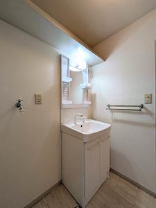 レーヴィンスＫＡＳＥＮ　香 A0201号-5