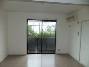 ディアス岡田 A棟 A0101号-8