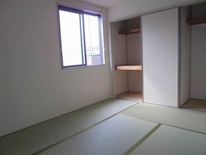 シャーメゾン伊倉東 A0101号-4