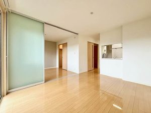 シャーメゾンクワトロ A0201号-2