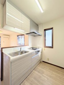 シャーメゾン湯布田 A0203号-3