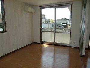 シャーメゾン岩鼻 A0102号-4