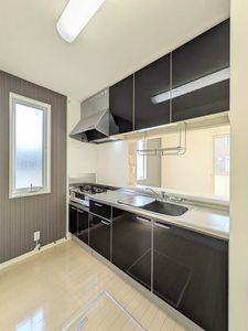 シャーメゾントゥモロー B棟 B0101号-3