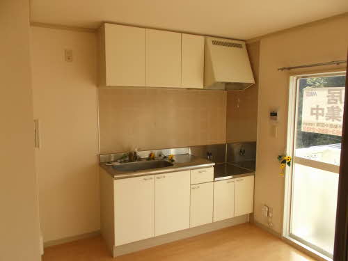 メゾンコリーヌ A0201号-2