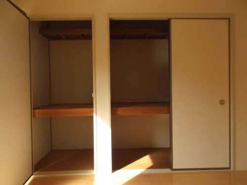 メゾンコリーヌ A0201号-5