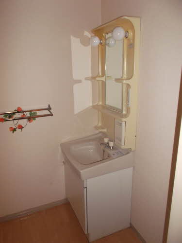 メゾンコリーヌ A0201号-10