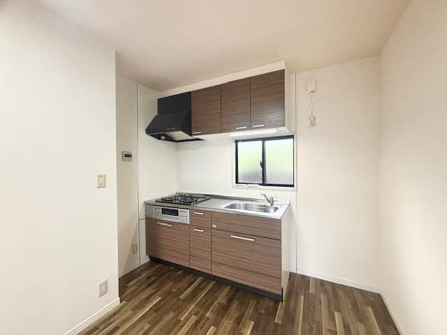 ヴィラ グリシーヌ B棟 B0102号-3