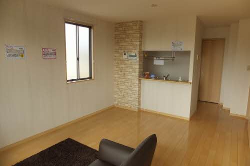 メゾン・ド・セリーヌ Ⅰ A0201号-2