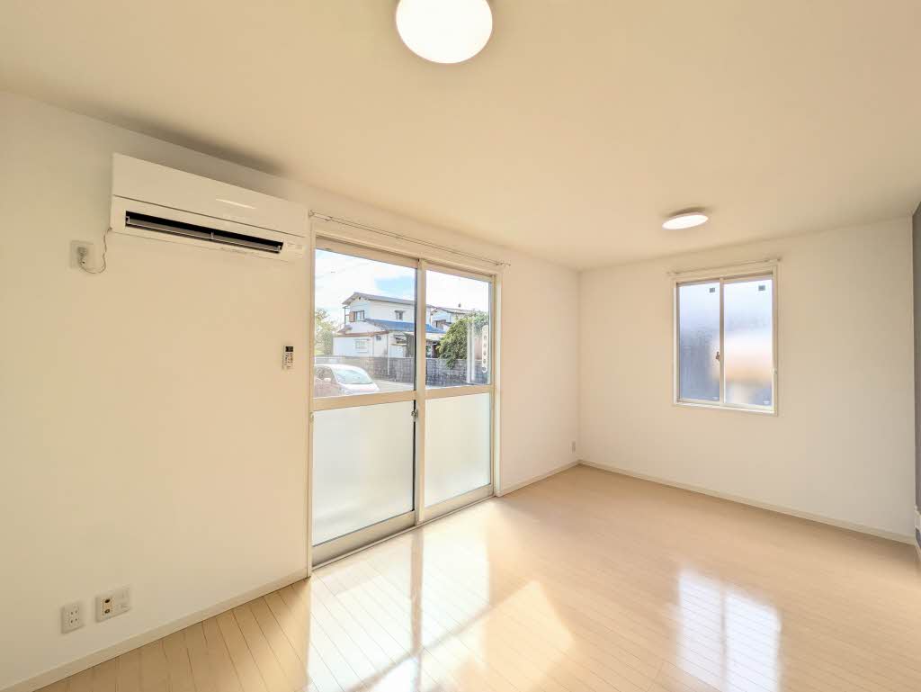 シャーメゾントゥモロー B棟 B0102号-2