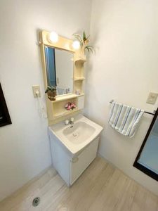 ドムス・ヒルズ　Ｆ館 F102号-5