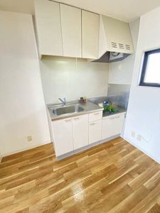 フロイデハイツ 205号-3