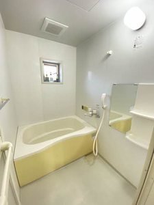 フラワーランド　Ｅ棟 102号-4
