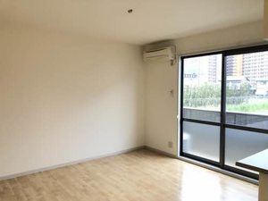 シャンベール B棟 B0102号-3