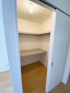 ルミエール松縄 B棟 B0101号-5