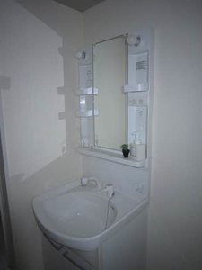 パインテイル　Ａ棟 A0201号-4