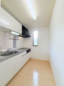 パインテイル B棟 B0102号-2