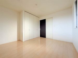 パインテイル B棟 B0102号-4