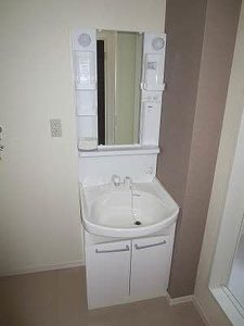 パインテイル D棟 D0102号-6