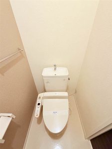 パインテイル D棟 D0202号-9